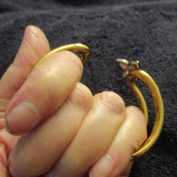 Snap it on or off in a second - Picture 7 of 9